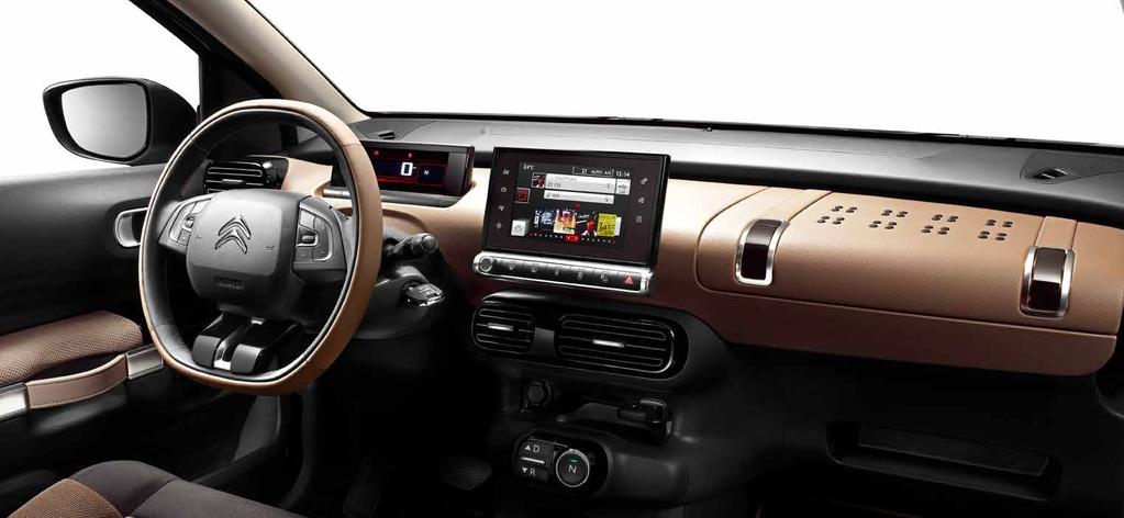 WNĘTRZE ELEGANCKI I OSZCZĘDNY STYL Wytyczona poziomymi liniami deska rozdzielcza CITROËNA C4 CACTUS została zaprojektowana w oszczędnym stylu.
