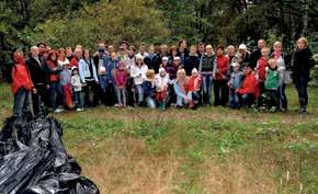 Deklaracja Środowiskowa za rok 2012 EDUKACJA EKOLOGICZNA PRACOWNIKÓW Podnoszenie świadomości ekologicznej pracowników oraz ich angażowanie w inicjatywy na rzecz środowiska jest jednym z kluczowych