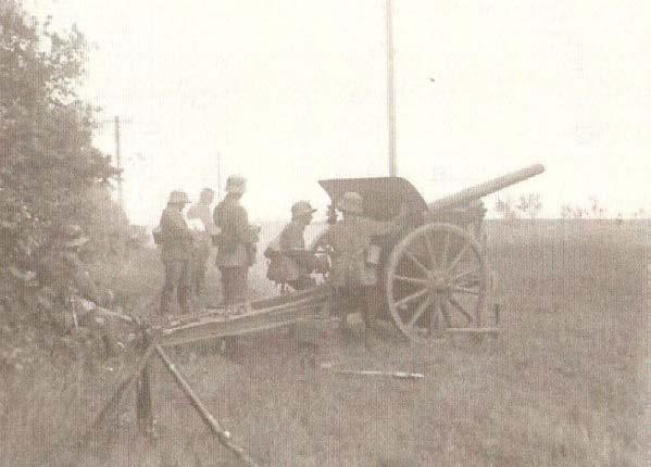 Zadanie 7 (2 pkt) Na podstawie fotografii, przedstawiającej działania strony niemieckiej w rejonie Mysłowic w sierpniu 1919 r.