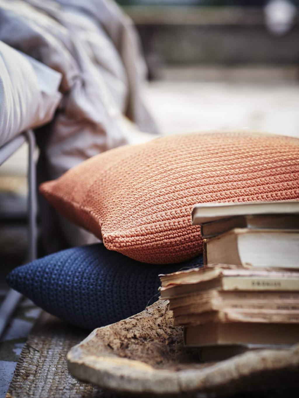 Przyjrzyj się poszewce poduszki leżącej na twojej sofie i pomyśl o tym, w jaki sposób oddaje wyjątkowe umiejętności rzemieślnika,