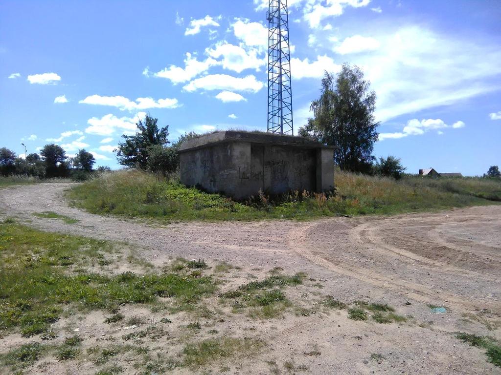 Fotografia 4 Bunkier zlokalizowany na terenie nieczynnego kamieniołomu w Górnie Źródło: InicjatywaLokalna.