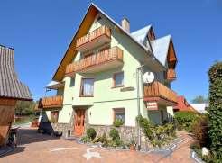 pokoje 2-4 osobowe w pełni wyposażone ź łazienki w pokojach ź budynek murowany,