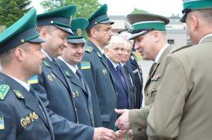 Siedemnastu funkcjonariuszy otrzymało Odznakę Straży Granicznej, nadaną przez gen. dyw.