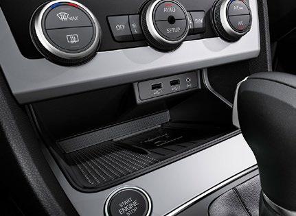 MULTIMEDIA Reference Copa Style Xcellence FR FR BLACK Media System Touch: / 5-calowy ekran dotykowy / Radio / Złącza USB, Aux-in / 4 głośnikis Bluetooth (strumieniowe przesyłanie muzyki i prowadzenie