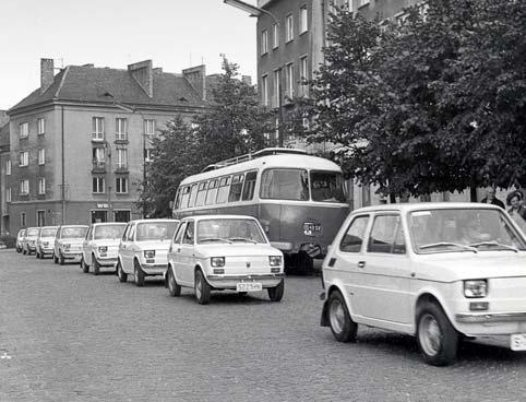 Z łącz nej po wierzch ni 1,6 mi lio na m² już wkrót ce na 220000 m² za czę ły po wsta wać no wo cze sne ha le prze my sło we i bu dyn ki usłu go we.