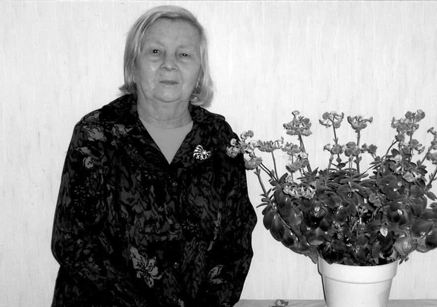 Nr. 1 2 (101 102) 2007 m. sausio vasario mėn. Mūsų brangioji Mama Elena JAKUBAUSKIENĖ Noriu papasakoti apie savo gerąją, mylimą Mamą, kuri gyvenime daug iškentėjo, daug išvargo, bet nepalūžo.