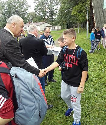 Po powrocie do szkoły wszyscy mi gratulowali. Bardzo się cieszyłem ze swojego osiągnięcia. Następne rozgrywki odbędą się na szczeblu wojewódzkim.