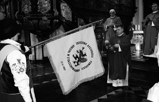 ROCZNICE Poświęcenie sztandaru gdańskiego oddziału ZKP wyrazem stały się Spotkania Pelplińskie i Kolokwia Gdańskie, w jakich uczestniczył, a tym w Oliwie patronował śp. ks. abp.