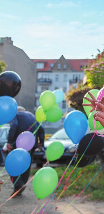 Działalność na podwórkach w różnych obszarach miasta z perspektywy instytucji centralnej, jaką jest Strefa Kultury Wrocław, okazało się trudne, właściwe niemożliwe.