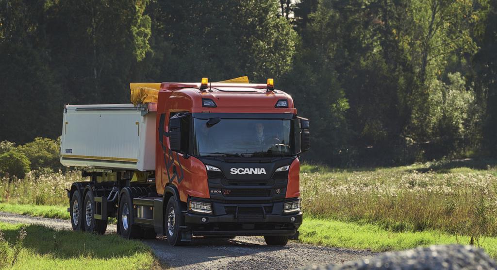 [ 26 ] CIĘŻARÓWKI Nowa generacja pojazdów budowlanych Scanii gama XT (cz. 2) Analogicznie jak w obszarze kabin, tak i w sferze silników Euro 6 oferta Scanii ulega systematycznemu poszerzeniu.