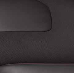 Usiądź wygodnie Pakiet Seat Luxury (BVFAC) tapicerka skórzana perforowana Salerno (ciemna RNJ lub jasna RNM) zawiera: elektryczną regulację położenia przednich foteli w 10.