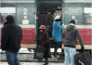 więc aktu kluczowego z punktu widzenia ochrony pasażerów, wprowadzają obowiązek zgłoszenia potrzeby pomocy osobie niepełnosprawnej na 48 godzin przed rozpoczęciem podróży.