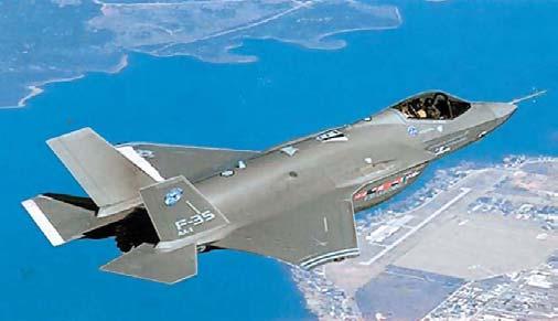 584 MECHANIK NR 7/2008 wym F-35 Joint Strike Fighter firmy Lockheed Martin Aeronautics (rys. 6) głównymi elementami z kompozytu wzmacnianego włóknami węglowymi są pokrycia skrzydeł.
