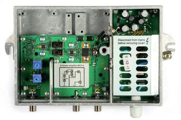 109 Wymiary [mm] 180 x 132 x 76 BA214 DA - 133 R82415 R82420 Pasmo pracy [MHz]