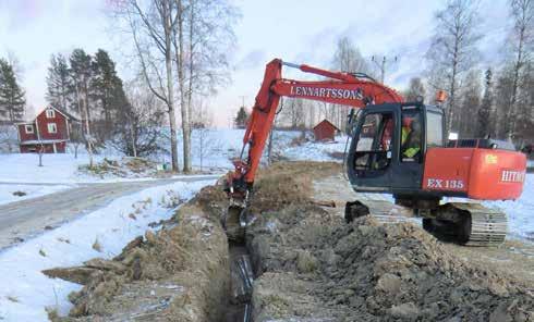 Kuna Värmland, nagu üldiselt kogu Kesk-Rootsi põhjaosa, on hõredalt asustatud, asuvad külad ja majapidamised väga hajusalt ning sealne rahvastik vananeb.