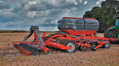 Pokazy maszyn Presentation of machines Horsch Focus 4 TD Siewnik do uprawy bezorkowej Focus 4 TD o szerokości roboczej 4,00 m i szerokości transportowej 2,98 m ma pojemność zbiornika podwójnego 5 000