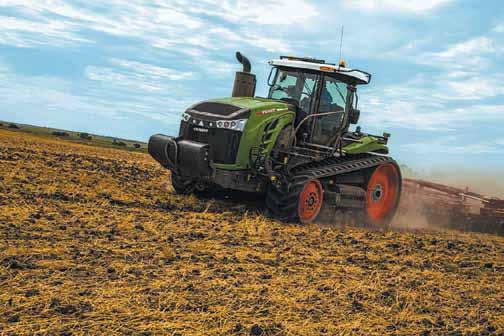FENDT 1165MT Prezentacje maszyn na pasie startowym Presentation of machines at the airstrip Fendt 1165 MT dzięki 12-cylindrowemu silnikowi AGCO Power i innowacyjnej technologii nepędu, Fendt 1165 MT