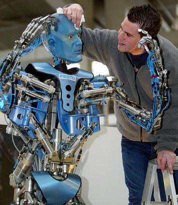 2004 Robot Tron X - niemiecka firma Fest0.