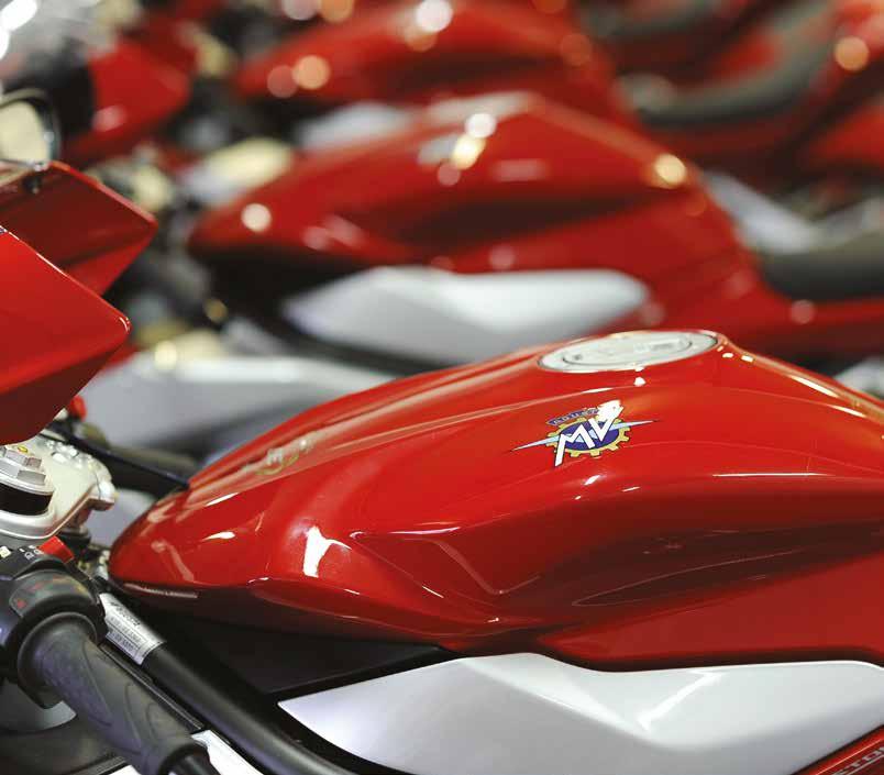 [ Moto refinish [ Lechler zawsze był specjalistą w lakierowaniu motocykli, jako dostawca do O.E.M. dla najważniejszych międzynarodowych producentów takich jak Aprillia, Derbi, Ducati, MBK, Moto
