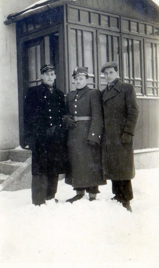 Bronisław Bojko, Bronisław Kodeniec, Józef Henryk Boczkowski. Zdjęcie ze zbiorów Lucyny Zawalskiej. Opis zdjęcia Tadeusz Jan Halicki. Zdjęcie 2 Rok 1947.