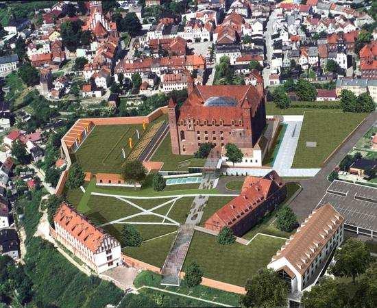 Fot.1. Zamek w Gniewie Phot.1. Castle in Gniew 9. Podsumowanie Historia zamku związana była z losami tej ziemi. Tereny Pomorza już w okresie neolitu posiadały duże znaczenie dla rolników.