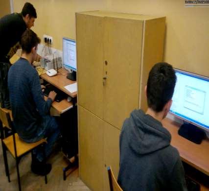 Technik teleinformatyk pracuje w: Charakterystyka pracy Osoba wykonująca ten zawód