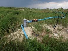 Są to potencjalne ścieżki emisji gazu. Studnia gazowa na kwaterze wschodniej.