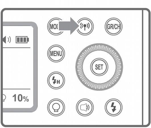 Włączenie zdalnego sterowania Wciskaj klawisz < > aby włączyć sterowanie radiowe Navigator X.