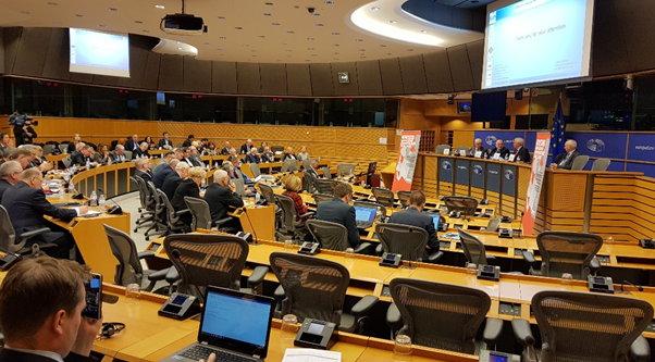 Spotkanie prowadził Zdzisław Czarnecki prezydent FSSM RP, który po krótkim wprowadzeniu poprosił o przedstawienie prezentacji slajdów, zawierającej zwięzłą historię działań podejmowanych