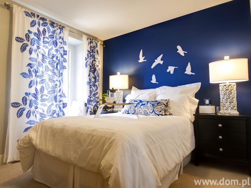 Kolorowa dekoracja sypialni Dekoracja