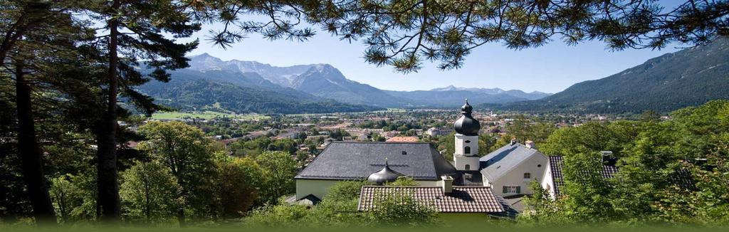 XIX wieku. Przejazd do Garmisch - Partenkirchen Garmisch Partenkirchen Losy dwóch miasteczek splotły się nierozerwalnie w 1935 roku.