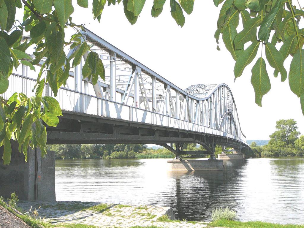 Dokumentacja Fotograficzna PAŹDZIERNIK 2006 Gryfino Mescherin Remont mostu na Odrze Wschodniej w miejscowości