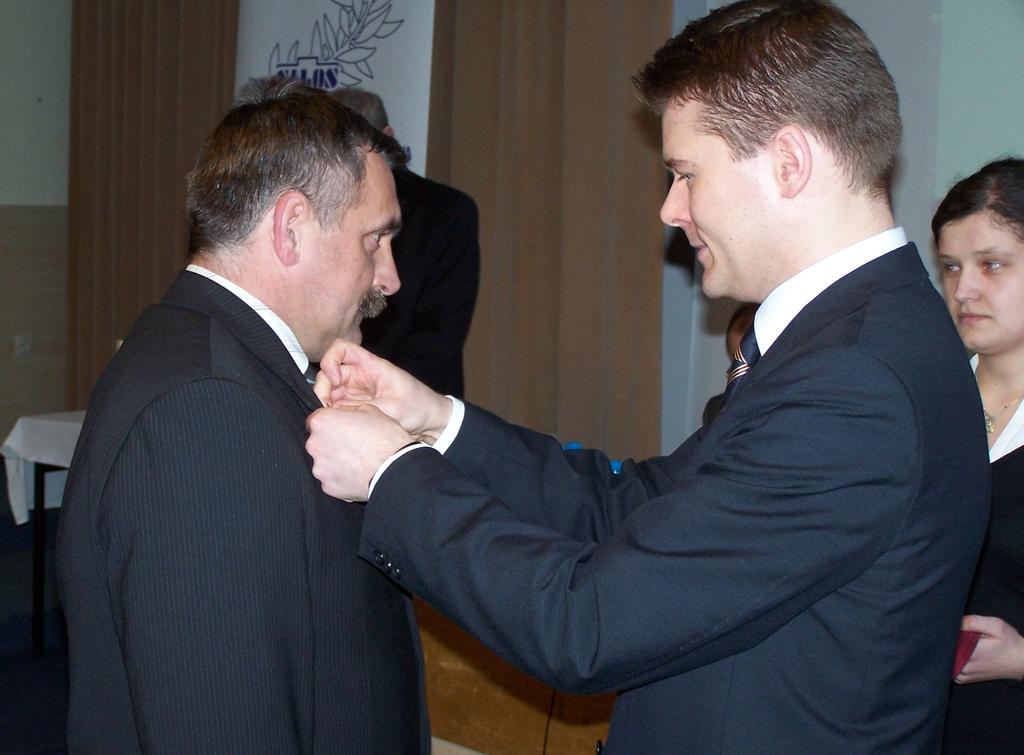 Informator Parafialny Zapraszam Was do adoracji Najświętszego Sakramentu przy Grobie Pańskim. Proszę naszą Ochotniczą Straż Pożarną do podjęcia czuwania przy Grobie.