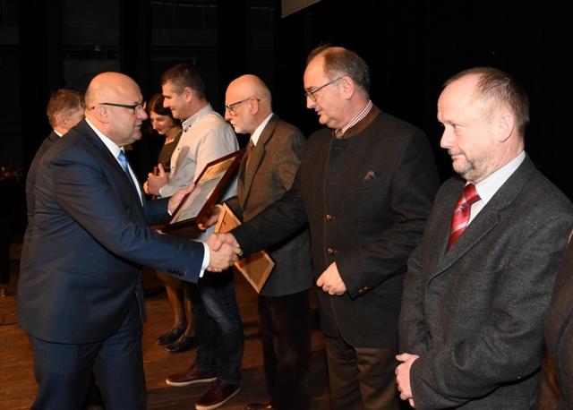 Ginekologii i Położnictwa, Elżbieta Lis - Pielęgniarka Oddziałowa Oddziału Chorób Wewnętrznych, Bogumiła Stanisz - Pielęgniarka Oddziałowa Oddziału Noworodkowego i Patologii