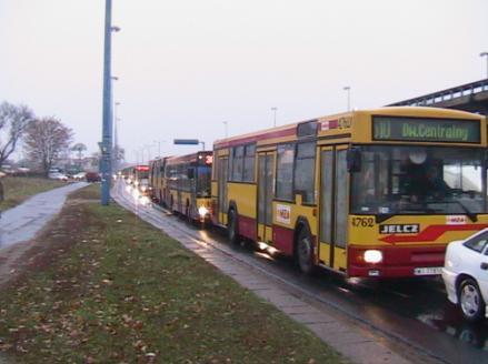 EFEKTYWNOŚĆ Linia zwykła Linia przyspieszona Linia podmiejska Linia ekspresowa