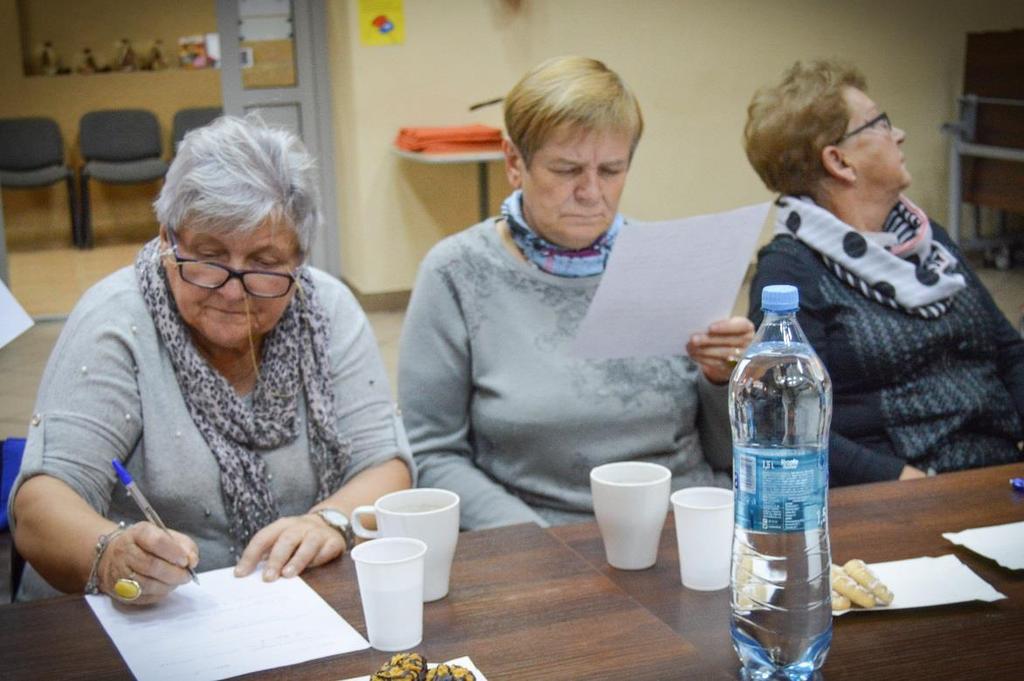 PKZ oferował im ciekawą ofertę dotyczącą koncertów, spektakli teatralnych, wystaw, spotkań z ciekawymi ludźmi itp.