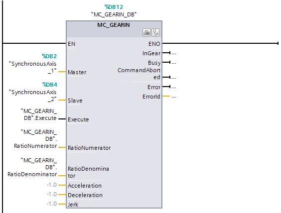 Ruch skoordynowany Sprzężenie relatywne osi Konfiguracja w TIA Portal Interfejs użytkownika funkcja MC_GearIn Oś synchroniczna (podobnie jak prędkościowa bądź pozycjonująca) jest kompatybilna ze