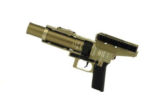mm karabin szturmowy wz. 96 Beryl lub 7,62 mm AKM.