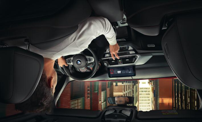 BMW CoeCted drive. z dnia na dzień nasz świat jest coraz bardziej połączony.