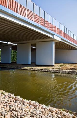 nadzoru nad realizacją robót oraz zarządzania kontraktem