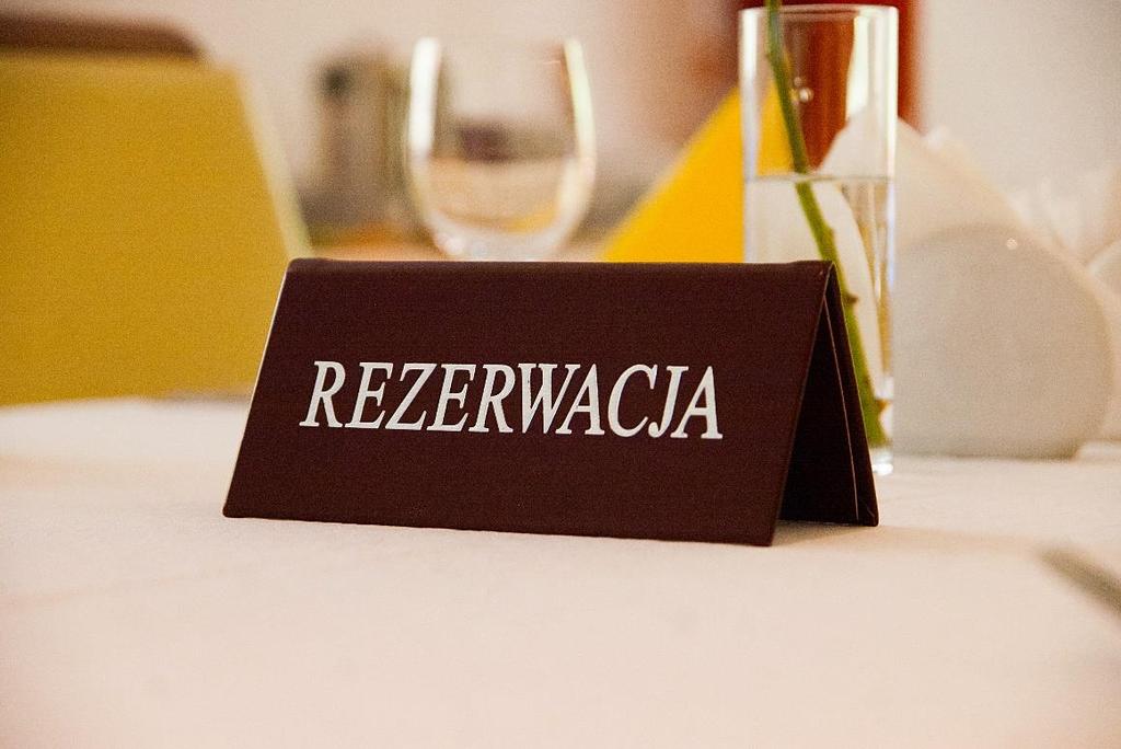 IMPREZY OKOLICZNOŚCIOWE Hotel Drohicki w swojej ofercie obejmuje także organizacje imprez