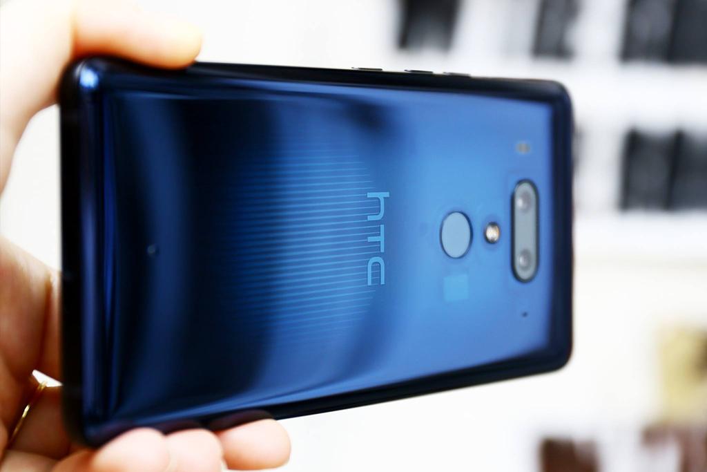 Wyjątkowy tryb głośnomówiący HTC od lat znany był z najlepszego trybu głośnomówiącego i stereofonicznych głośników.