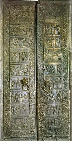 Drzwi Gnieźnieńskie Pochodzący z około 1175 roku wspaniały zabytek sztuki romańskiej w Polsce, znajdujący się w południowym portalu katedry