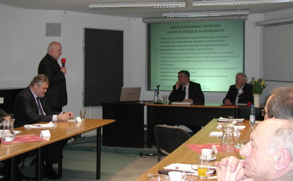 Kalendarium 2012 Głos w dyskusji zabiera Piotr Szatkowski - przewodniczący Okręgowej Komisji Kwalifikacyjnej ŚlOIIB.