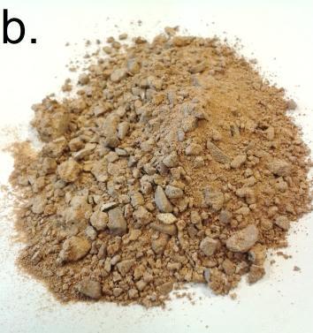 2-godzinny cykl autoklawizacji Kolejna godzina autoklawizacji powoduje postęp hydratacji i zniszczenia materiałów, co jest widoczne na rysunku 9. Rys. 9. Próbki wypalonych betonów a.s 1, b. S 2, c.