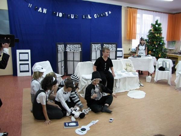 15 Rok 2013 11 grudnia 2013r. w Ośrodku Promocji Aktywności Kulturalnej Sandomierskiego Centrum Kultury odbył się II Przegląd Spektakli Profilaktycznych.