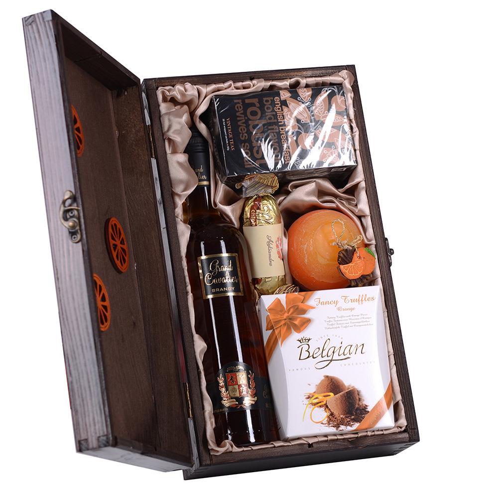 BRANDY GRAND CAVALIER To doskonała kompozycja pięcioletniej, leżakowanej, francuskiej i azerskiej brandy.