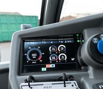 kierownicy, opcjonalny schowek z opcją chłodzenia lub radio z zestawem głośnomówiącym Bluetooth.