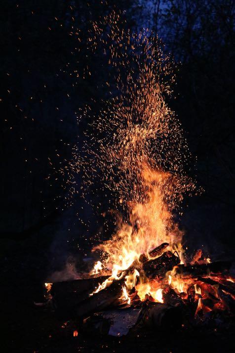 Nocą budzi się strach Nocny