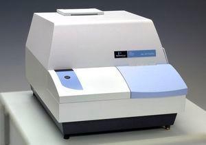 Zastosowanie fluorescencji - spektrofluorymetria - mikroskopia